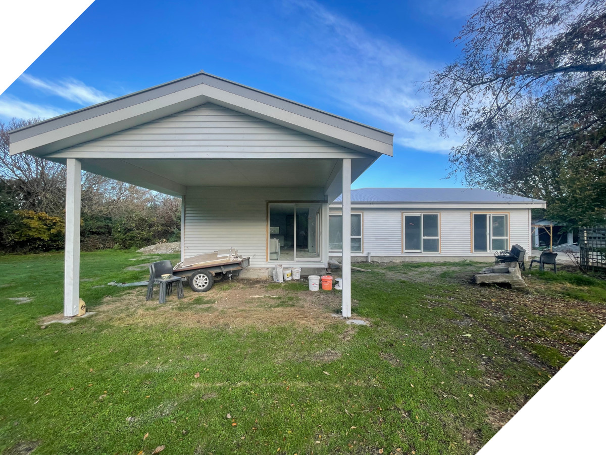 https://rjstrachanbuilders.co.nz/wp-content/uploads/2024/05/about-1.jpg